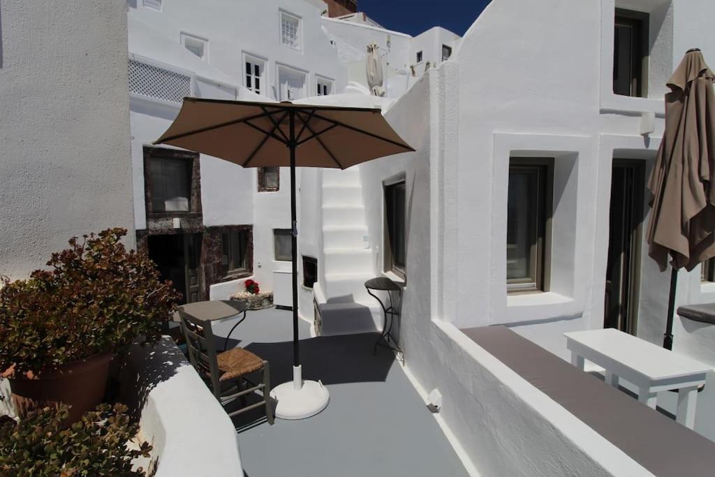 Astrea Suites "Ostria Cave Villa-Outdoor Jacuzzi" Oia  Extérieur photo